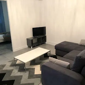 https://residence-nelly.midi-pyreneeshotels.com